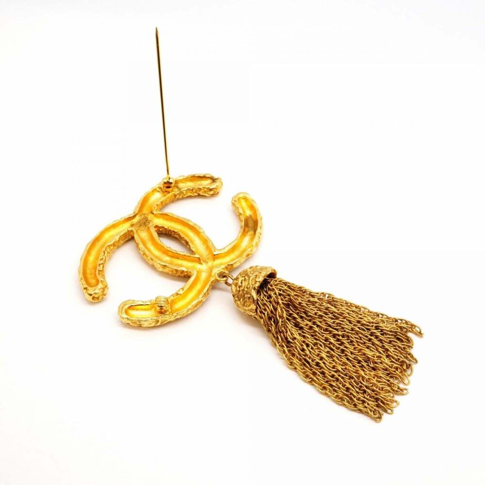 CHANEL Gold Logo Brooch - Picture 6 of 10